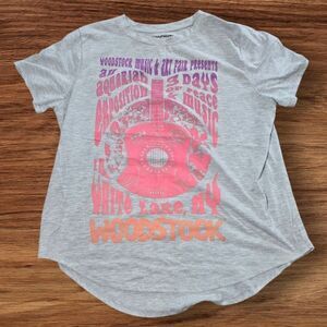 Woodstock Gray With Bright Colors Graphic T-Shirt Runs Small